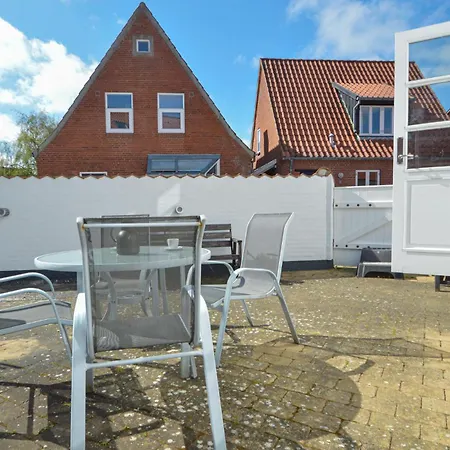 3 Bedroom Stunning In トゥナー