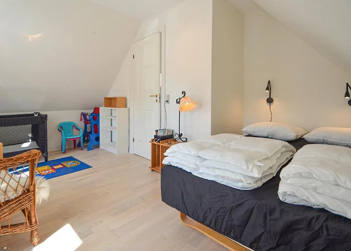 Ferienhaus 3 Bedroom Stunning In