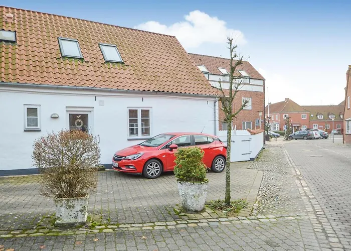 3 Bedroom Stunning In Ferienhaus *