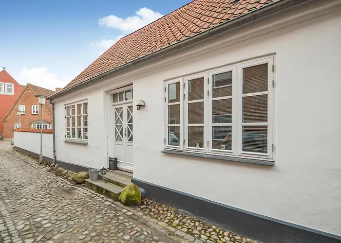 Ferienhaus 3 Bedroom Stunning In *